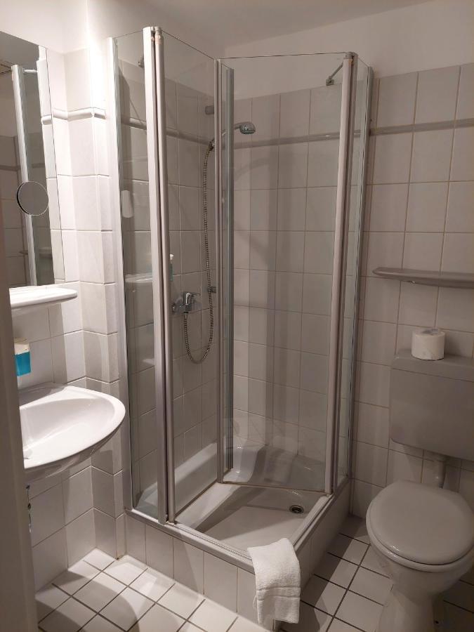 Neustaedter Hof Hotel Garni نيوستاد ام روبنبر المظهر الخارجي الصورة
